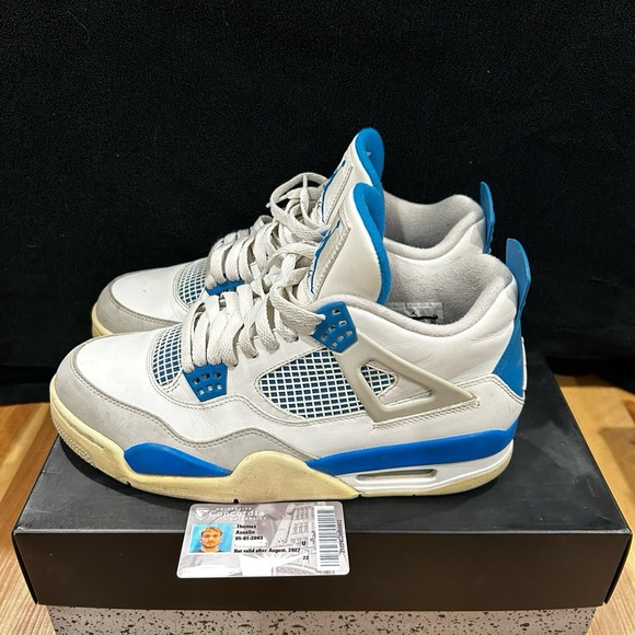 Jordan 4 Military Blue (2012) - Picture 1 of 5